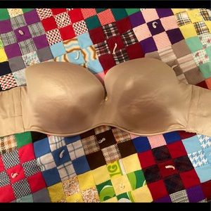 Cacique strapless/convertible bra 44D